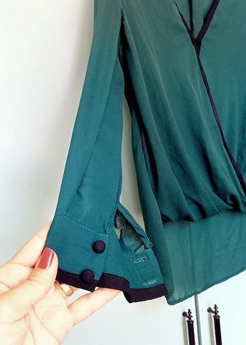 H&M Zümrüt Yeşili Uzun Kollu Drapeli Bluz - Görsel 4