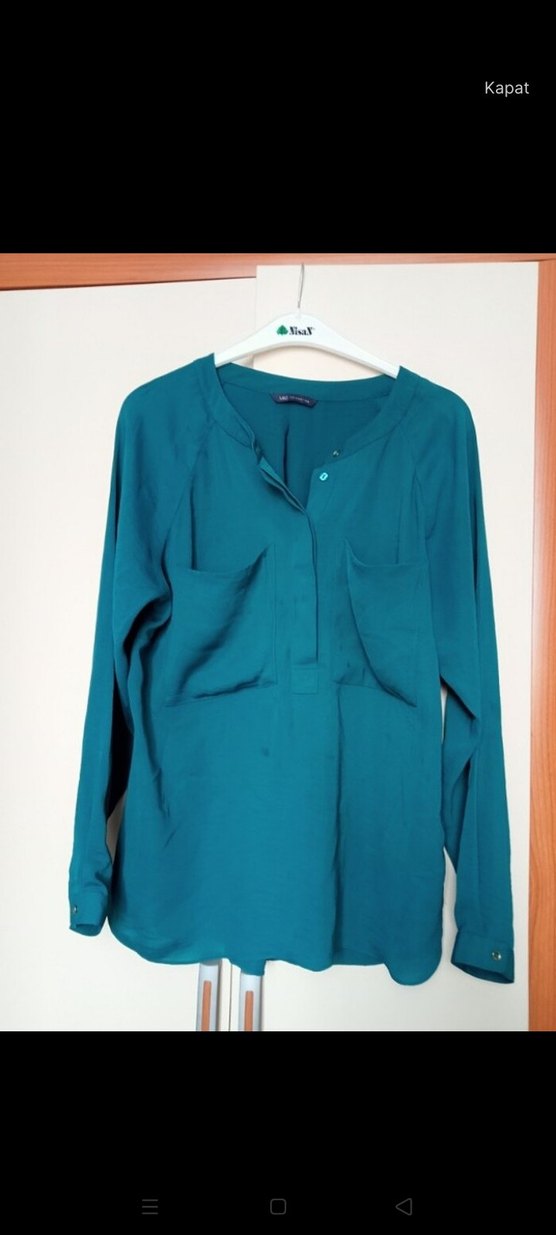 Turkuaz Parlak Düğmeli Kadın Gömlek - Görsel 3