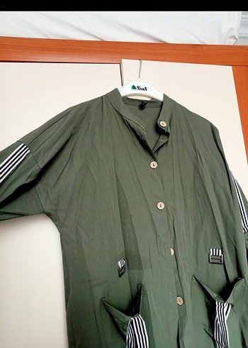 Düğmeli Uzun Haki Kadın gömlek - Görsel 2