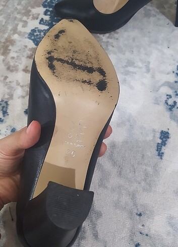 36 Beden Siyah Deri Stiletto
