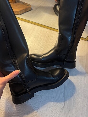 Zara düz siyah çizme