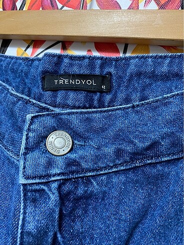 Trendyol & Milla Mom Jeans