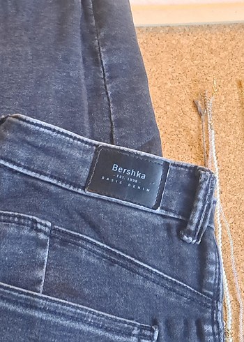 Bershka Gri&Siyah (Eskitmeli) Retro Denim Kadın Vintage Dar Jean