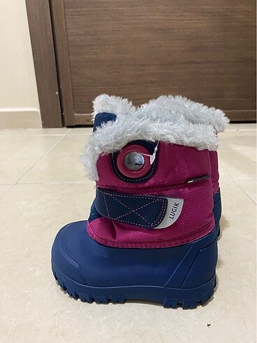 Decathlon bebek kar botu