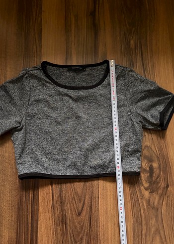 Kadın Gri Kısa Kollu Crop Top - Görsel 2