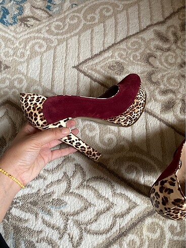 Elif Şimal Platform bordo ve leopar desenli