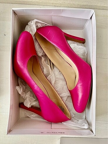 Nine West