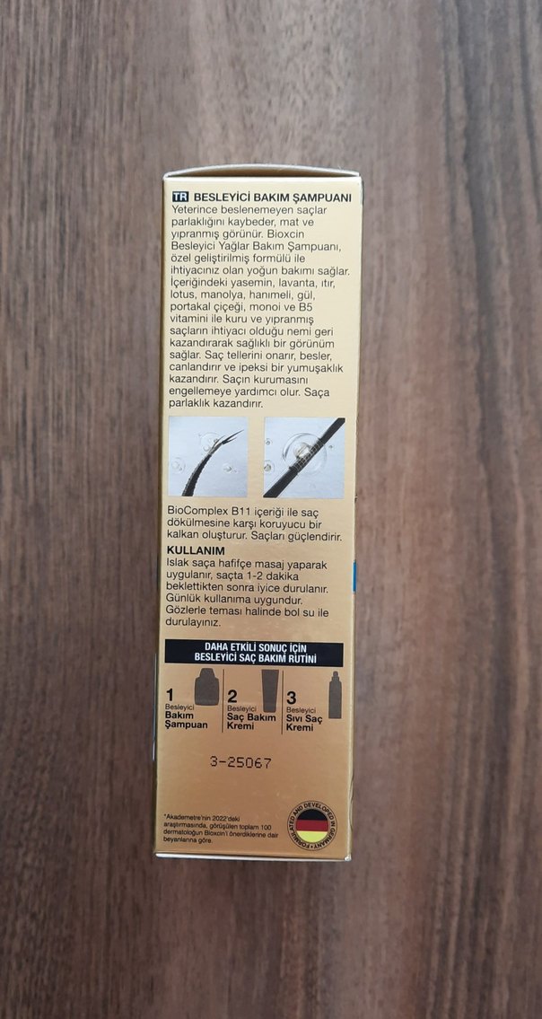 Bioxcin Besleyici Yağlar Bakım Şampuanı 300 ml - Görsel 3