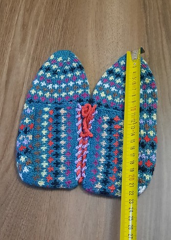 Renkli Nakışlı Kız Çocuk Örgü Ev Terliği - Görsel 2