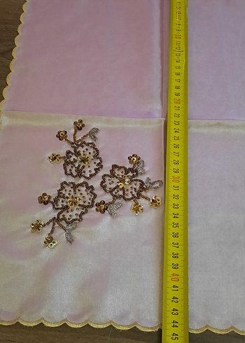 Nakışlı Pastel Masa Örtüsü - Görsel 3