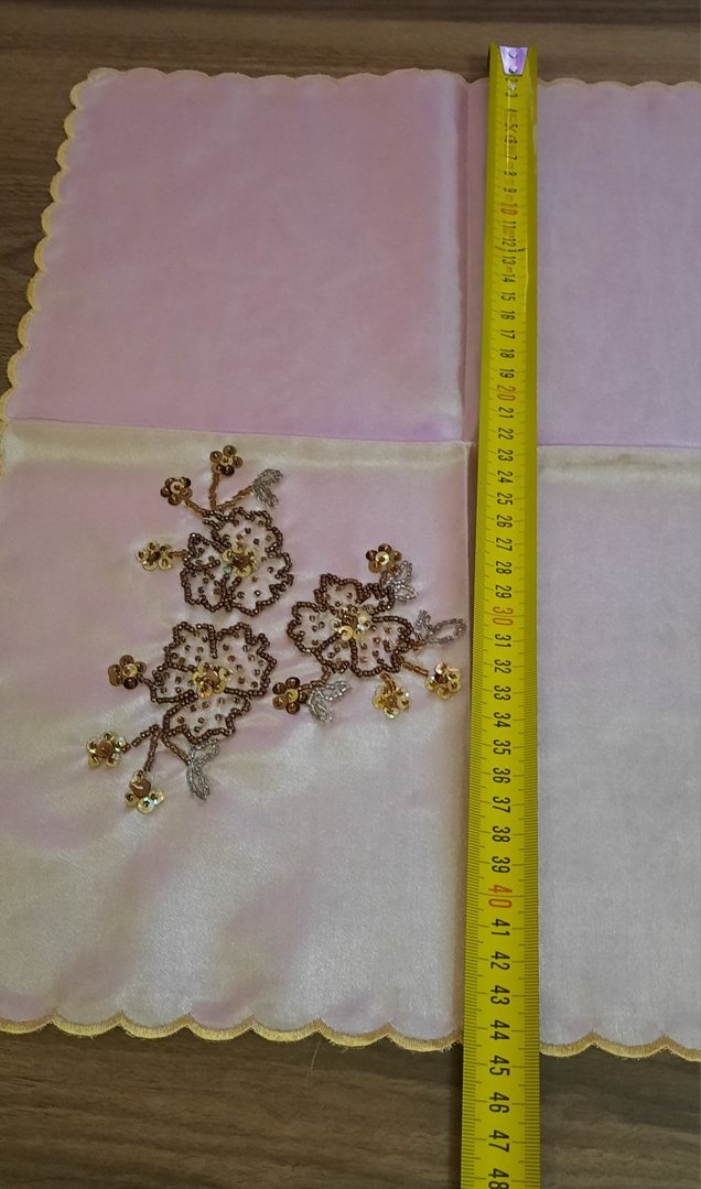 Nakışlı Pastel Masa Örtüsü - Görsel 3