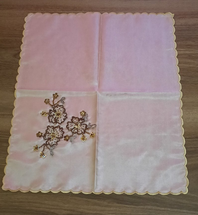 Nakışlı Pastel Masa Örtüsü - Görsel 4