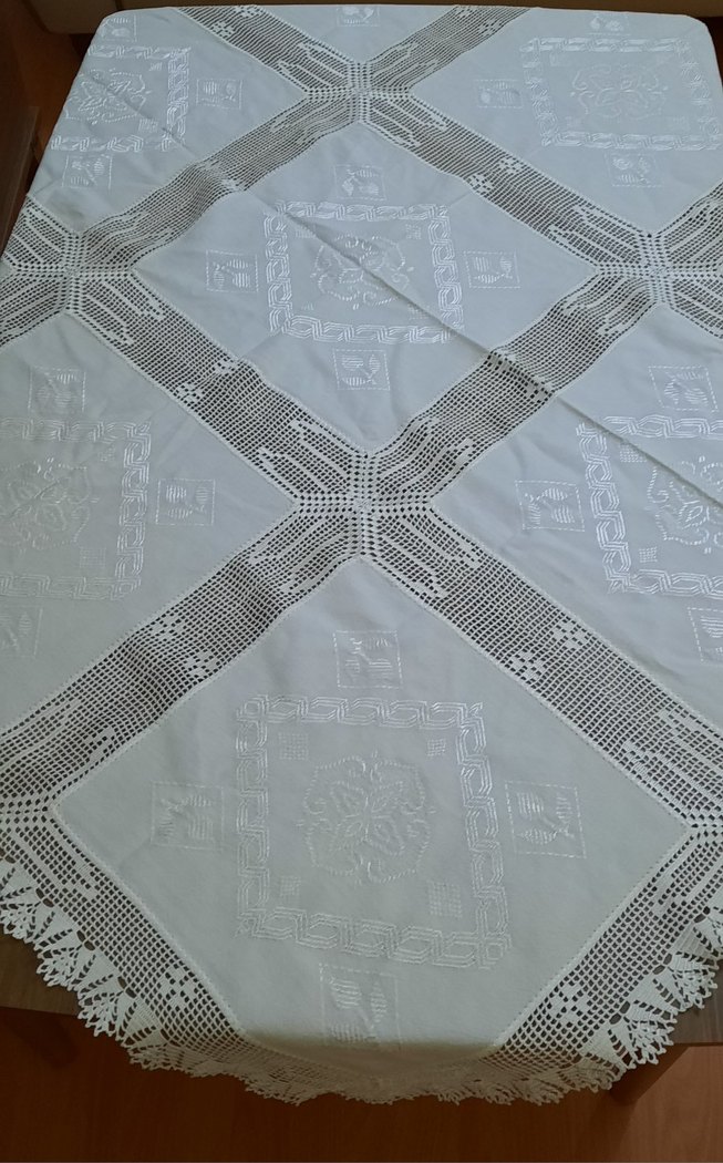 Beyaz Masa Örtüsü el emeği - Görsel 4