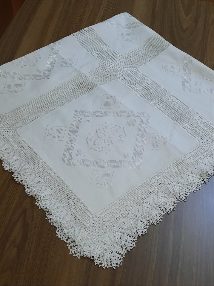 Beyaz Masa Örtüsü el emeği - Görsel 5