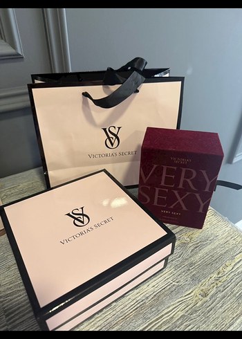 Victoria's Secret Very Sexy Kadın Parfümü