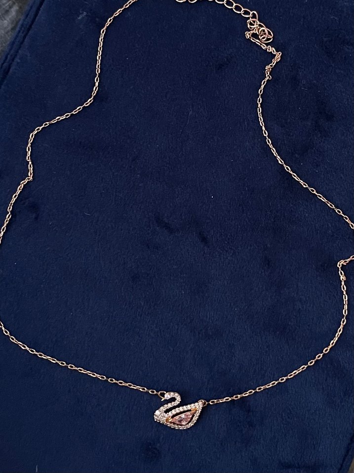 swarovski swan kolye - Görsel 2