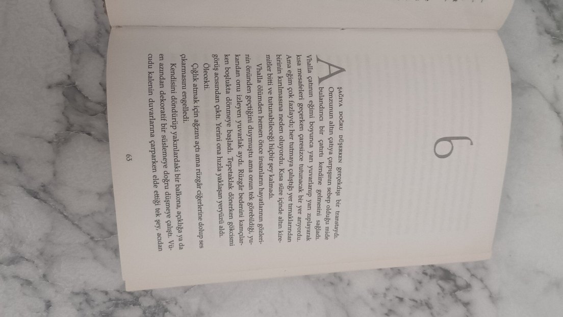 Hava Uyanıyor  Fantastik Romantik Macera — görsel 3/5
