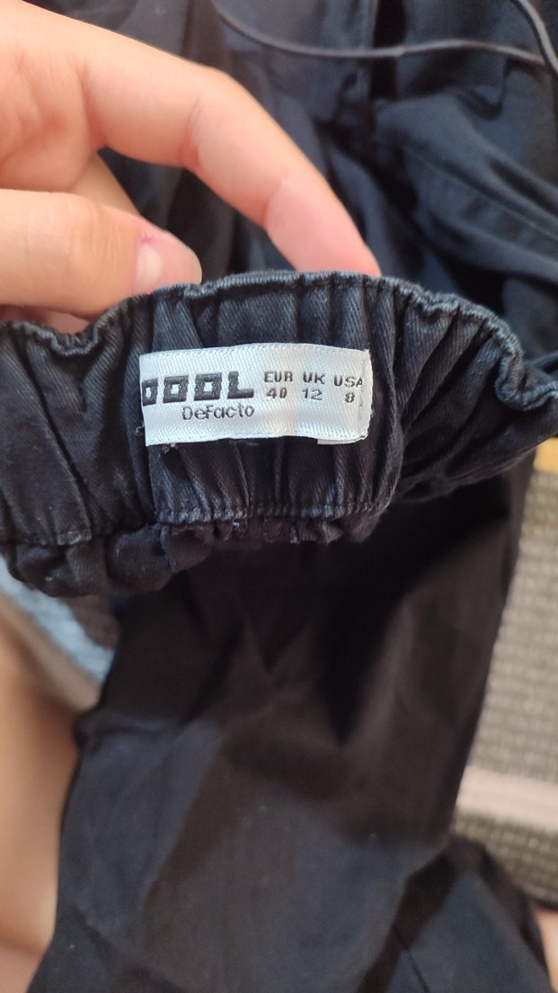 Siyah parasüt pantolon - Görsel 5