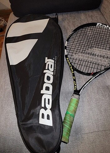 25 inc babolat nadal tenis raketi ve kılıfı 