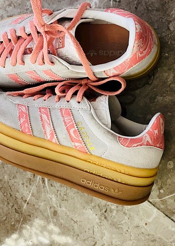 36 Beden Orijinal Adidas Spor Ayakkabı