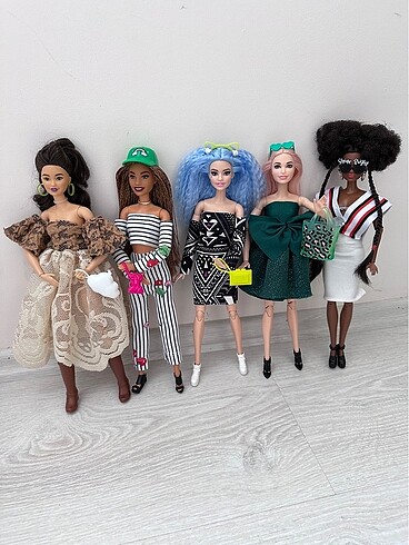 Barbie Barbie kıyafetleri