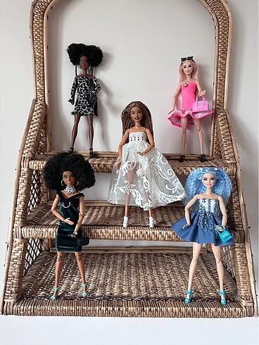 Barbie Barbie kıyafetleri