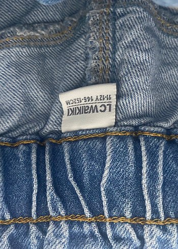 Düğmeli Mavi Nakışlı kız çocuk Jean - Görsel 3