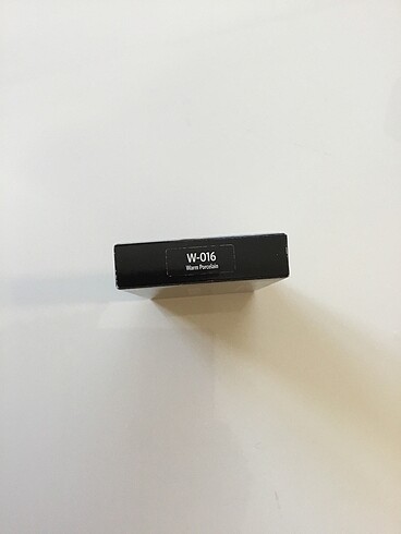  Beden Renk Bobbi Brown pudra fondöten