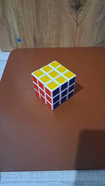 Diğer Rubik küp 