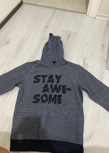 Gri Kapüşonlu Sweatshirt