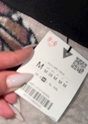 Siyah Payetli Yılan Desenli Straplez Büstiyer - Görsel 4