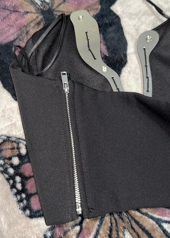 Siyah Payetli Yılan Desenli Straplez Büstiyer - Görsel 5