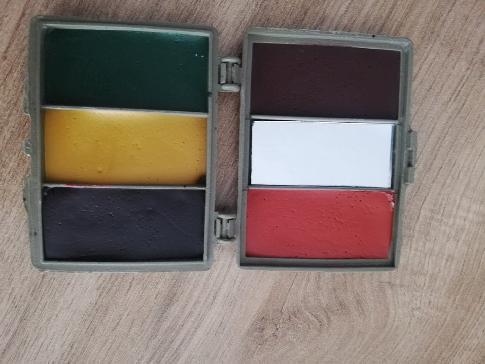 Çok Renkli aynalı kamuflaj boyası - Görsel 3