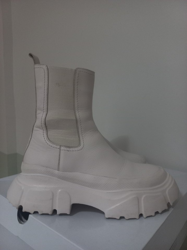 Beyaz Platform Topuklu Kadın Bot - Görsel 3