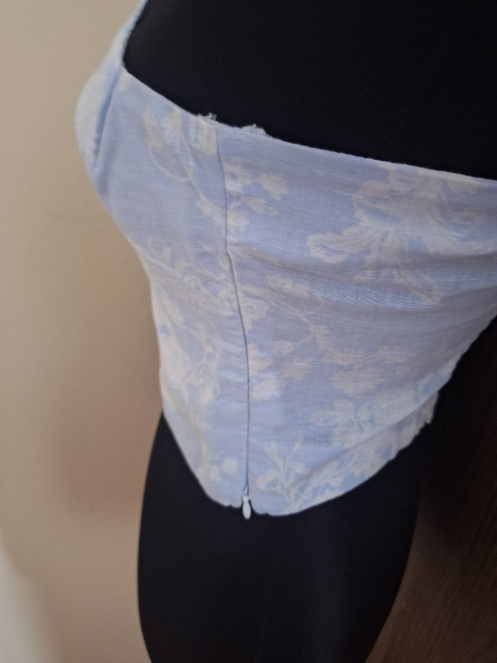 Mavi Beyaz Çiçek Desenli Mini Bustiyer - Görsel 4