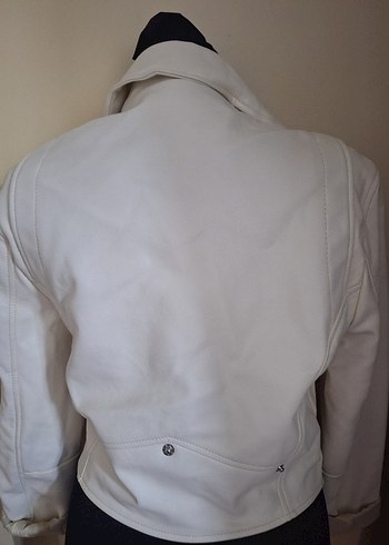 Beyaz Kemerli Kısa Deri Biker Ceket - Görsel 4