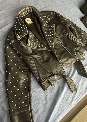 s Beden Bershka Siyah Deri Biker Ceket, Tokalı, Çivili
