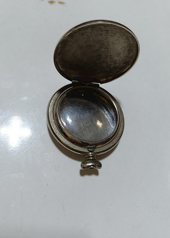 Altın Renkli Vintage Erkek Rozeti - Görsel 2