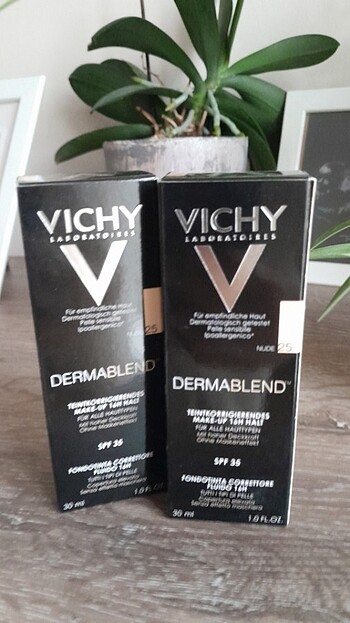 VICHY fondöten dermablend