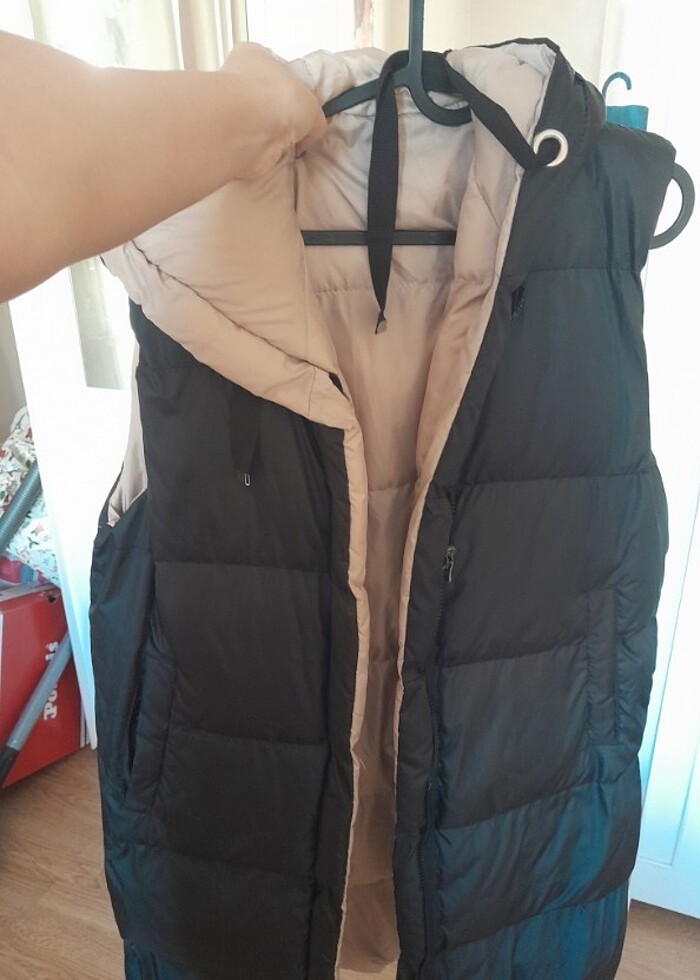 Çift taraflı kolsuz şisme mont - Görsel 3