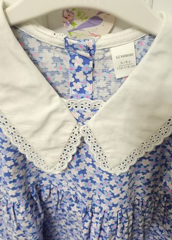 Mavi Renk Çiçekli Kız Elbisesi Dantel Yaka - Görsel 4