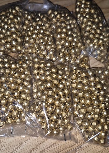 Parlak Altın Tırnak Süslemeleri - Görsel 2