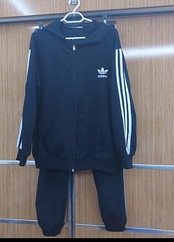 Adidas Eşofman Takımı 