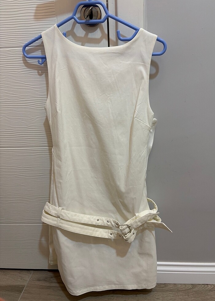BERSHKA kemerli elbise - Görsel 2