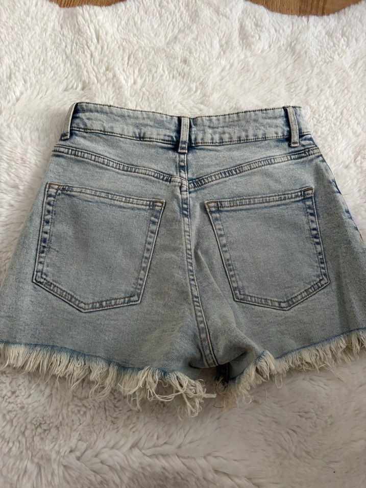 H&M Şort - Görsel 3