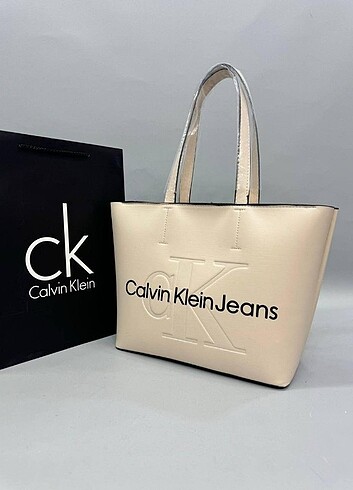 Calvin Klein krem büyük kol çantası 