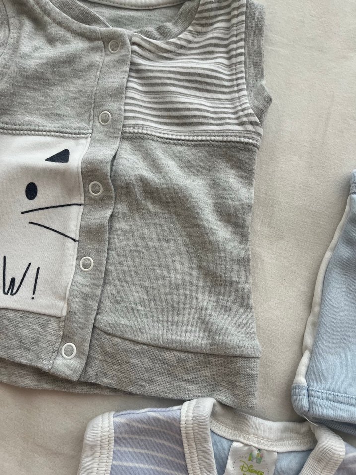 Düğmeli Gri Erkek Çocuk Kolsuz Yelek - Görsel 2
