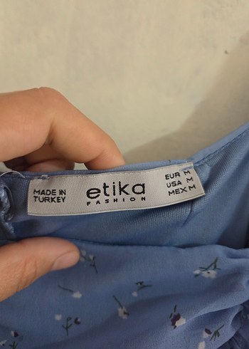 m Beden mavi Renk Mavi Çiçek Desenli Drapeli Mini Elbise