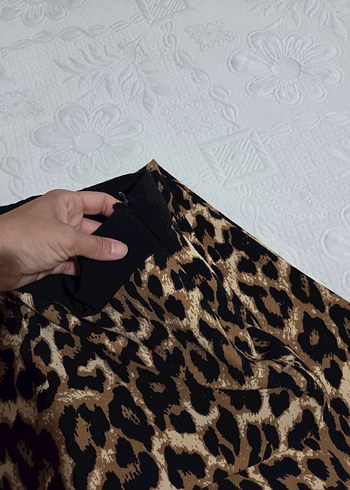 Trendyol & Milla Kadın Kahverengi Leopar Desenli Bol Paça Pantolon