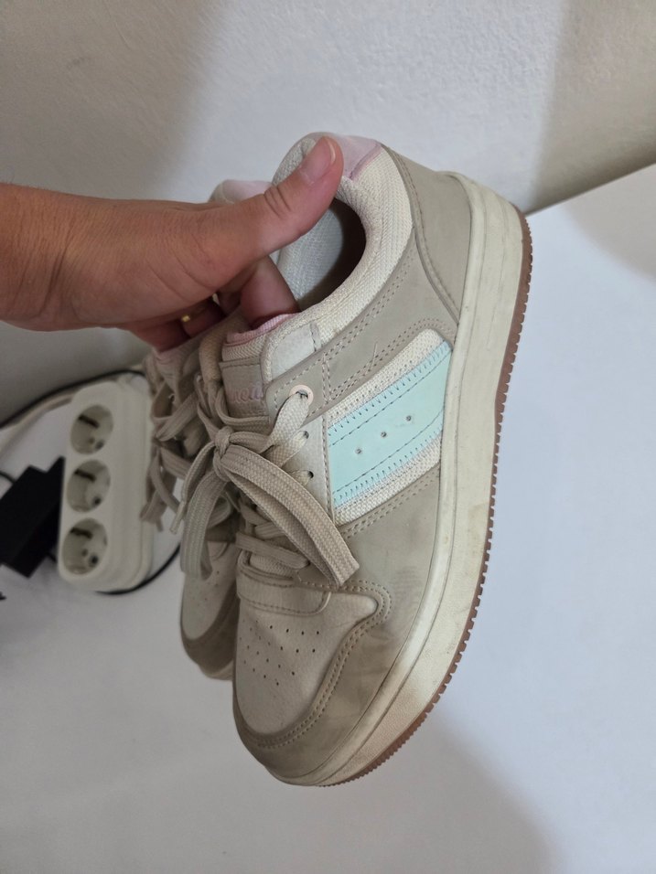 Bej Bağcıklı Kadın Spor Ayakkabı - Görsel 3